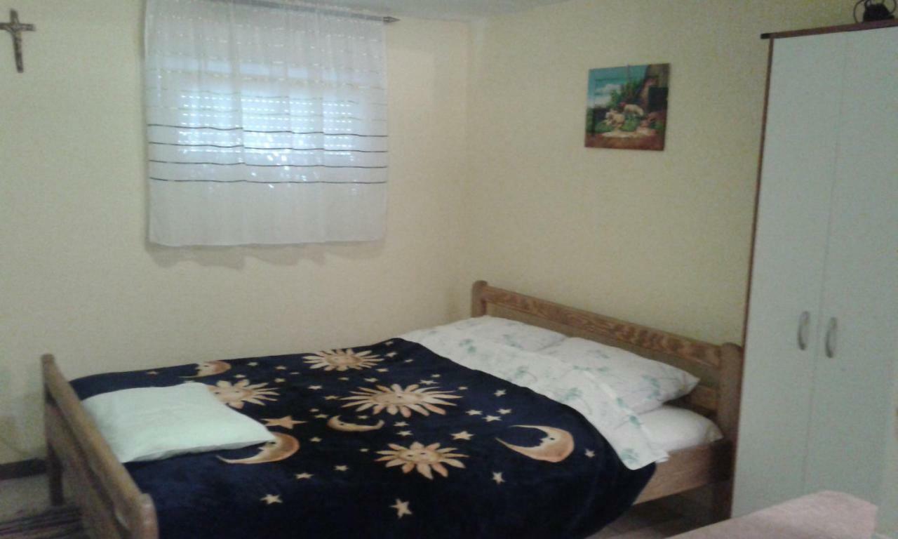 Apartmani Marija Starigrad Paklenica Exterior photo